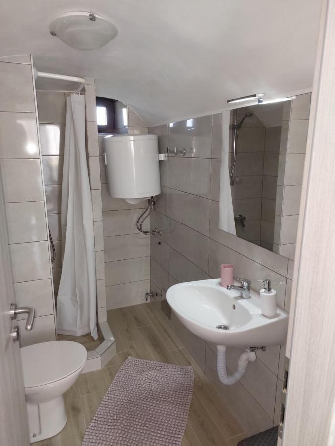 Apartment Biba Lubenice